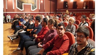 İzmir Büyükşehir Belediyesi’nin nöroçeşitli gençleri iş hayatına hazırlayan İş için