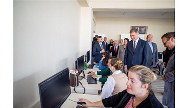 İzmir Büyükşehir Belediyesi Meslek Fabrikası ilk kez bir sanayi sitesinde