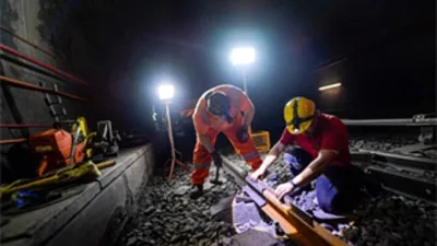 İzmir’de kent içi ulaşımın önemli hatlarından biri olan metro hattında,