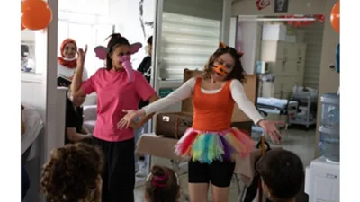 İzmir Büyükşehir Belediyesi Şehir Tiyatroları’nın (İzBBŞT) “Sanat İyileştirir” projesi kapsamında