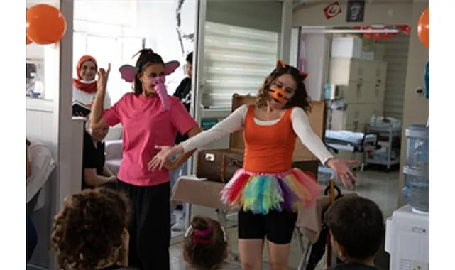 İzmir Büyükşehir Belediyesi Şehir Tiyatroları’nın (İzBBŞT) “Sanat İyileştirir” projesi kapsamında