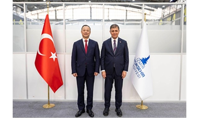 İzmir Büyükşehir Belediye Başkanı Dr. Cemil Tugay, Kırgızistan’ın Ankara Büyükelçisi