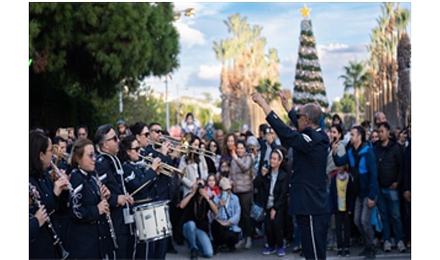 İzmir Büyükşehir Belediyesi, 2026 yılına sayılı günler kala İzmirlileri renkli