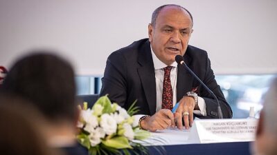 İzmir Büyükşehir Belediye Başkanı Dr. Cemil Tugay, İzmir Ticaret Odası