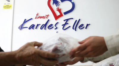 İzmit Belediyesi, Kardeş Eller Mağazası’nda gıda ürünlerinin çöpe atıldığı yönündeki