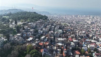 İzmir Büyükşehir Belediyesi’nin tarihi kent merkezi niteliğindeki “Kemeraltı ve Çevresi