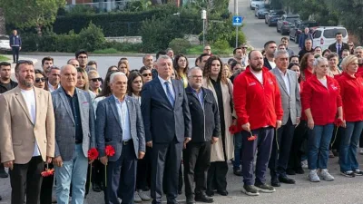 Eski Başbakanlardan Bülent Ecevit vefatının 19. yılında Güzelbahçe’de ismine verilen