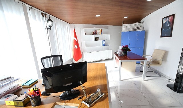 Kadınlara yönelik sosyal destek hizmetlerini genişleten Karşıyaka Belediyesi, son bir