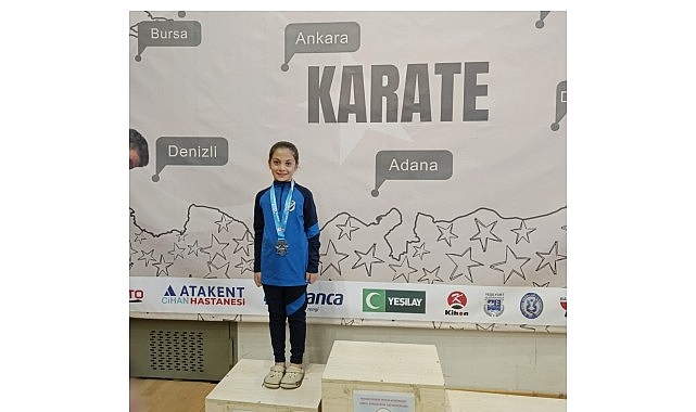 Kartepe Belediyespor’un karate branşındaki sporcuları, Türkiye Minikler–Yıldızlar Karate Gelişim Ligi’nde
