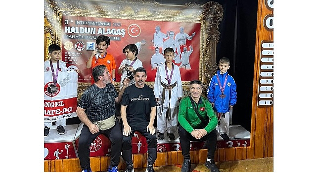 Kemer Belediyesi Karate Takımı, Denizli’de katıldığı 3. Uluslararası Haldun Alagaş