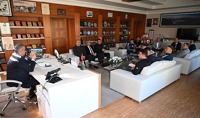 Kemer Belediye Başkanı Necati Topaloğlu öncülüğünde kurulan Kemer Belediye Merkez