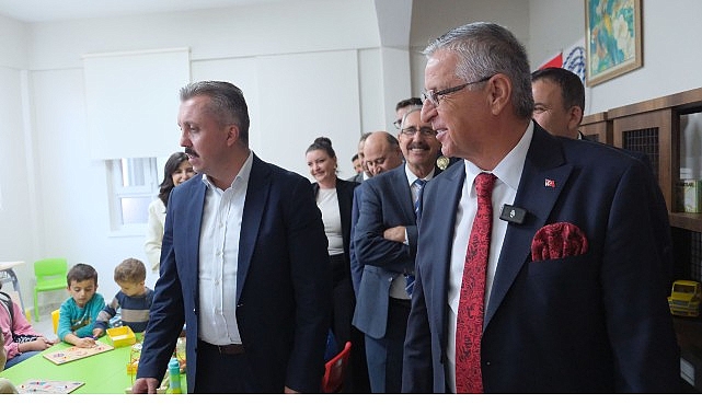 Kemer Belediye Başkanı Necati Topaloğlu’nun sosyal belediyecilik alanında yaptığı başarılı