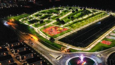 Kocaeli Büyükşehir Belediyesi, inşa ettiği millet bahçeleriyle kentin dört bir