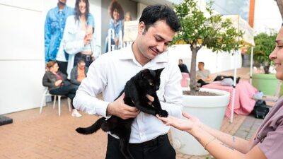 Konak Belediyesi’nin “Hepimizin Kalbi Aynı Atıyor” sloganıyla Agora AVM’de düzenlediği