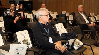 Kocaeli’nin spor tarihi Büyükşehir Belediyesi’nin düzenlediği sempozyumda detaylıca anlatılıyor.