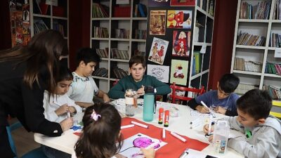 Maltepe Belediyesi’nce 13 Kasım Dünya Nezaket Günü nedeniyle Maltepeli çocuklar