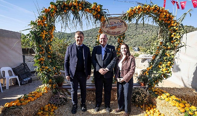 İzmir Büyükşehir Belediye Başkanı Dr. Cemil Tugay, Menderes Belediyesi'nin düzenlediği