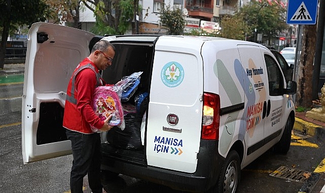 Manisa Büyükşehir Belediyesi, yeni eğitim-öğretim yılının başlamasıyla birlikte ihtiyaç sahibi