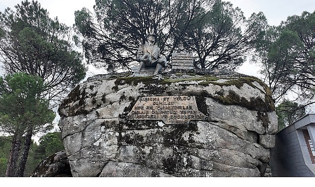 Menderes Belediyesi’nin Öğretmenler Günü hediyesi olarak düzenlediği Bergama Gezisi hafta
