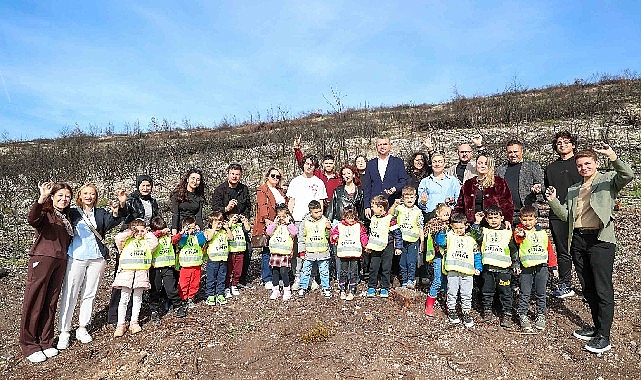 Buca’da geçtiğimiz yaz çıkan orman yangınlarında büyük zarar gören alanlar,
