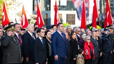 Cumhuriyetimizin kurucusu, ebedi liderimiz Ulu Önder Mustafa Kemal Atatürk, ebediyete