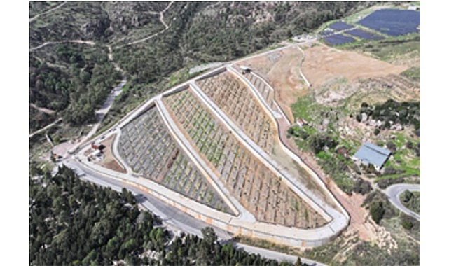 İzmir Büyükşehir Belediyesi, kentin artan mezarlık ihtiyacını karşılamak için Karşıyaka