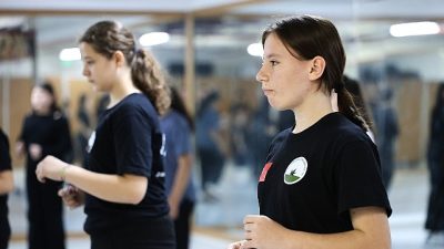 Osmangazi Belediyesi, düzenlediği dans kurslarıyla gençleri ritmin, sanatın ve hareketin