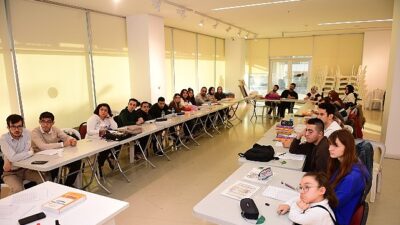 Osmangazi Belediyesi, hayata geçirdiği nitelikli kurslar sayesinde engelli bireylerin 2026