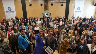 Bakırköy Belediyesi’nin her Cuma İspirtohane Kültür Merkezi’nde düzenlediği “Bakırköy Muhabbeti”