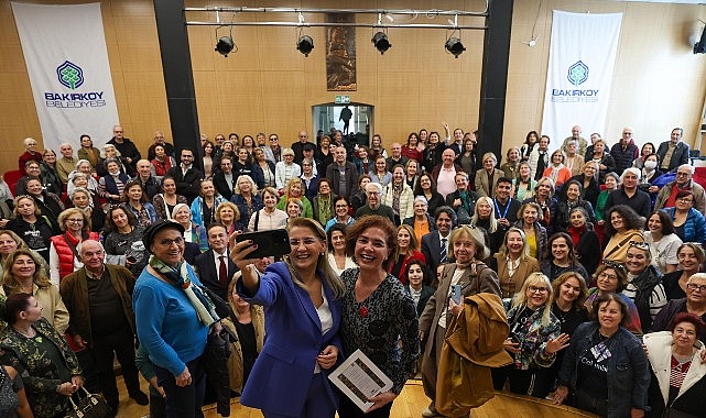 Bakırköy Belediyesi’nin her Cuma İspirtohane Kültür Merkezi’nde düzenlediği “Bakırköy Muhabbeti”