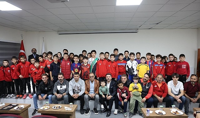 Nevşehir Belediye Başkanı Rasim Arı tarafından U12 Futbol Minikler Şenliğine
