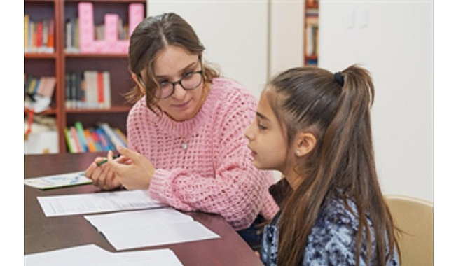 İzmir Büyükşehir Belediyesi, okuma yazma güçlüğü çeken çocukların gelişimine destek
