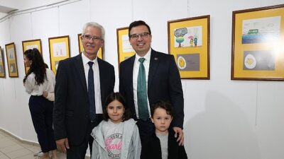 “Yılın Yazarı Rıfat Ilgaz” etkinlikleri kapsamında düzenlenen Karikatür Atölyesi sergisi