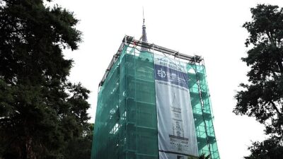 Kocaeli Büyükşehir Belediyesi, kentin 125 yıllık sembol yapısı olan Saat