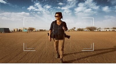 Pulitzer ödüllü fotoğrafçı Lynsey Addario, savaş muhabirliğinin tehlikeli dünyasında gerçeğin