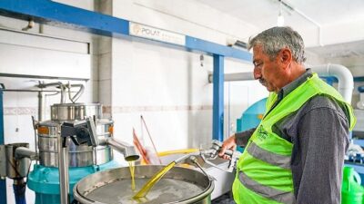 Seferihisar Belediyesi Masal Evi öğrencileri, Kavakdere Köyü’nde bulunan Seferihisar Belediyesi’ne