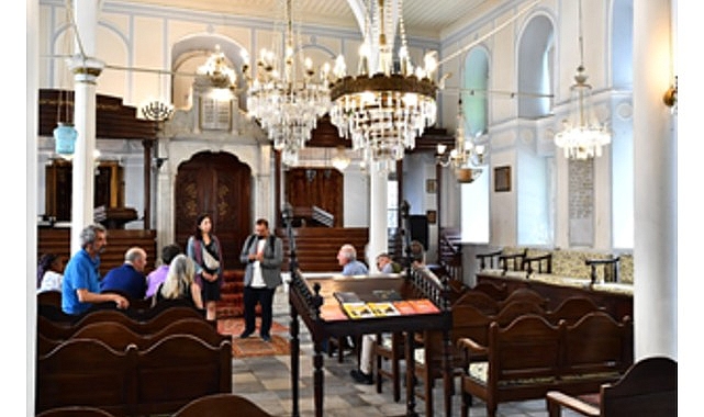 Konak Pier’den başlayıp Kadifekale’ye kadar uzanan bölgenin içinde yer aldığı