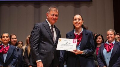 Türkiye’de en çok kadın şoför çalıştıran kamu kurumu olan İzmir