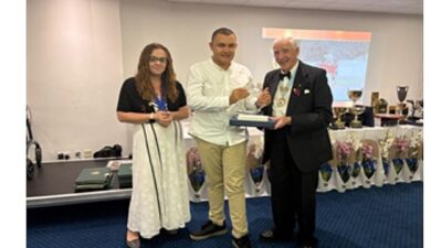 Manş Denizi’ni yüzerek geçen İzmir Büyükşehir Belediyespor’un başarılı yüzücüsü Tuna