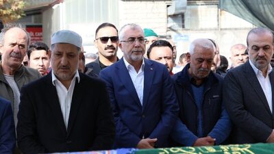 Dilovası'ndaki yangında hayatlarını kaybeden 6 kişi için cenaze törenleri düzenlendi.