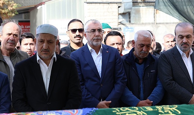 Dilovası'ndaki yangında hayatlarını kaybeden 6 kişi için cenaze törenleri düzenlendi.