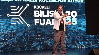 Büyükşehir Belediyesi’nin ev sahipliğinde düzenlenen Kocaeli Bilişim Fuarı, Kongre Merkezi’nde