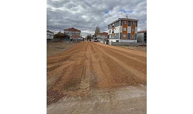 Karaman Belediyesi, kentin gelişen bölgelerinden biri olan Yenişehir Mahallesinde imar