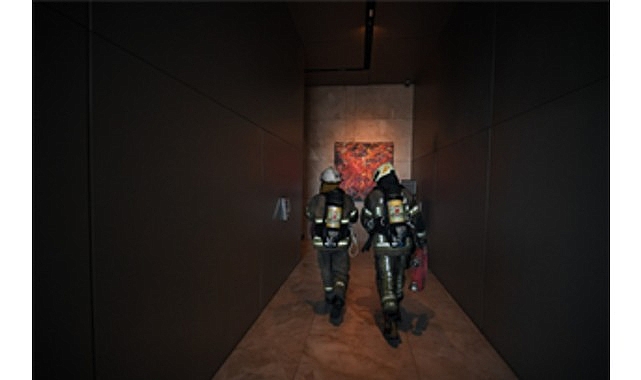 İzmir Büyükşehir Belediyesi İtfaiye ekipleri, Bayraklı’daki 47 katlı binada olası