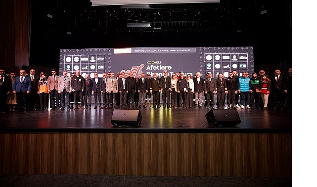Kocaeli Afetlere Dirençli Toplum Şûrası'nın açılışında konuşan Başkan Büyükakın, özellikle