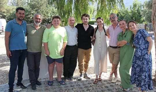 Annem Hakkında uluslararası arenada güçlü bir başlangıç yapıyor.