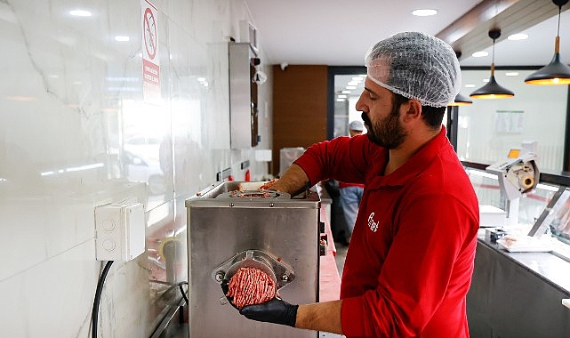 Antalya Büyükşehir Belediyesi’nin, Antalyalıları uygun fiyatlı, sağlıklı ve kaliteli etle