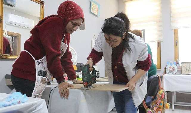 Edremit Belediyesi Atatürk Gençlik  Merkezi, her yaştan vatandaşa yönelik açtığı