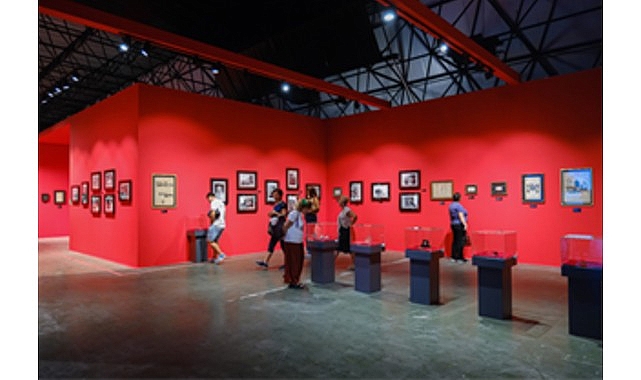 Kültürpark Atlas Pavyonu’nda 94. İEF ile birlikte kapılarını açan Refik