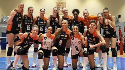 Eczacıbaşı Dynavit, Vodafone Sultanlar Ligi’nin on üçüncü haftasında deplasmanda Aydın